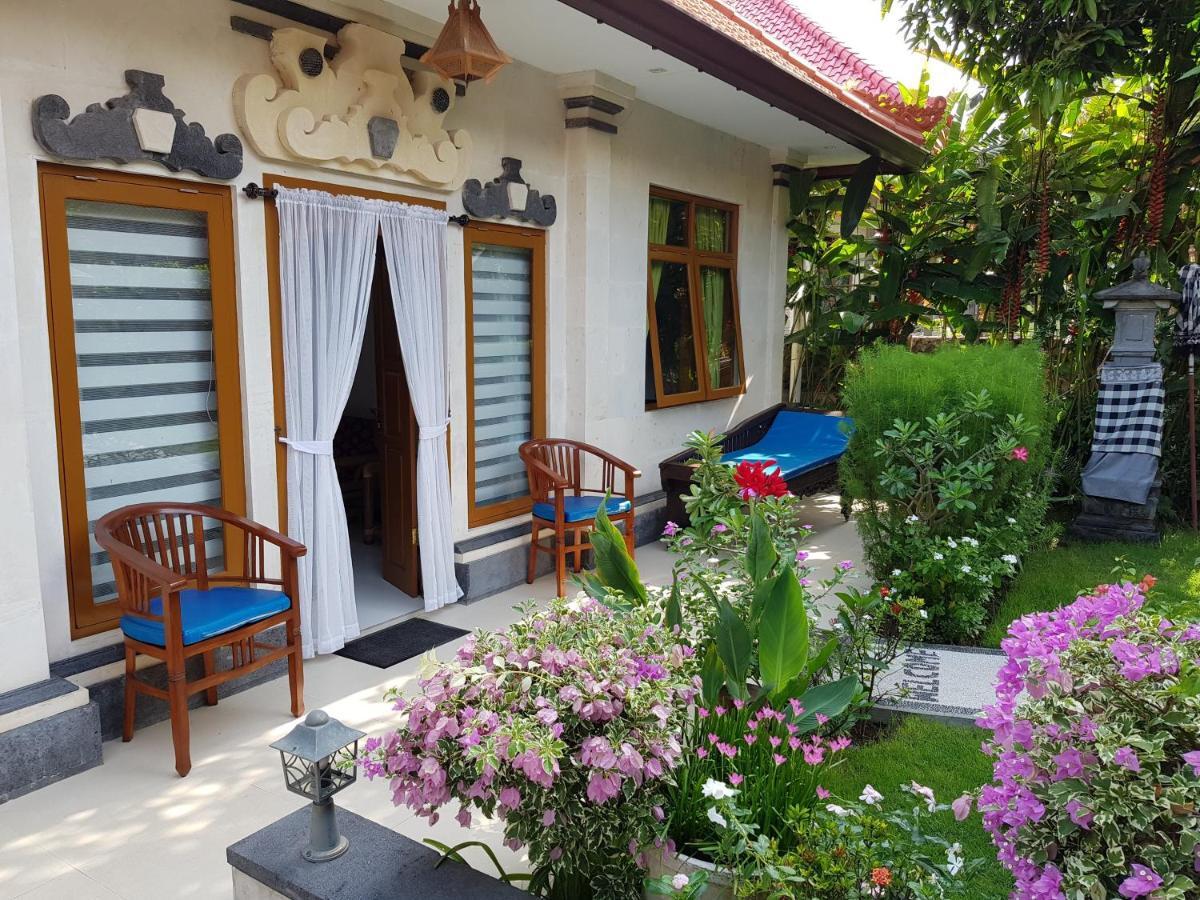 Dennis Holiday Bungalow Jasri Exterior photo